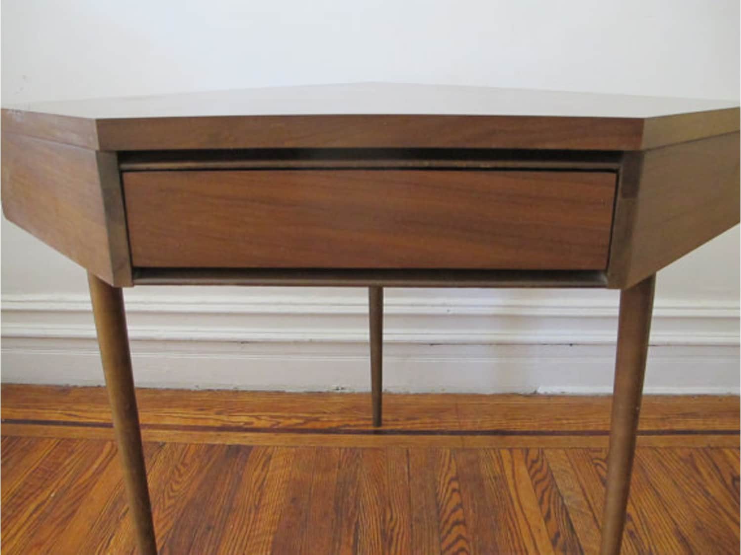 Mid Century Modern Corner Desk Vintage Small Apartment Therapy S Bazaar