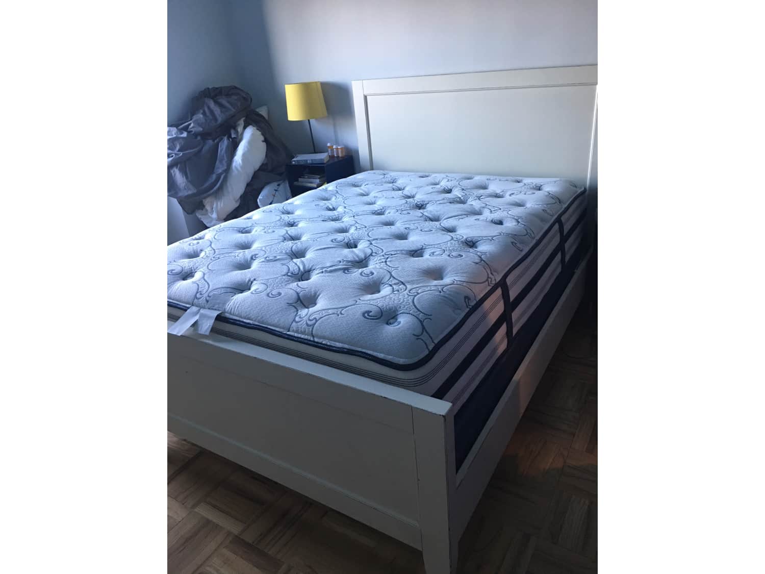 Queen Crate Barrel Bed Beautyrest Mattress Apartment