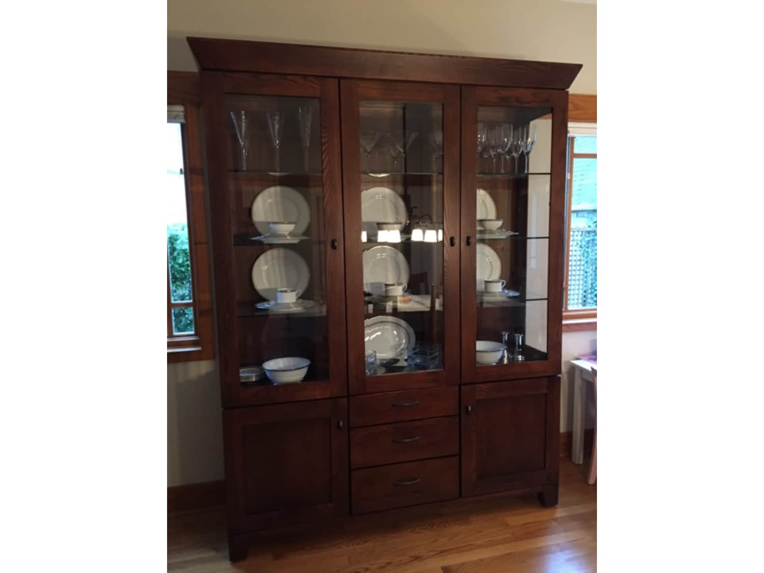 Ethan Allen Horizon China Cabinet Apartment Therapy S Bazaar