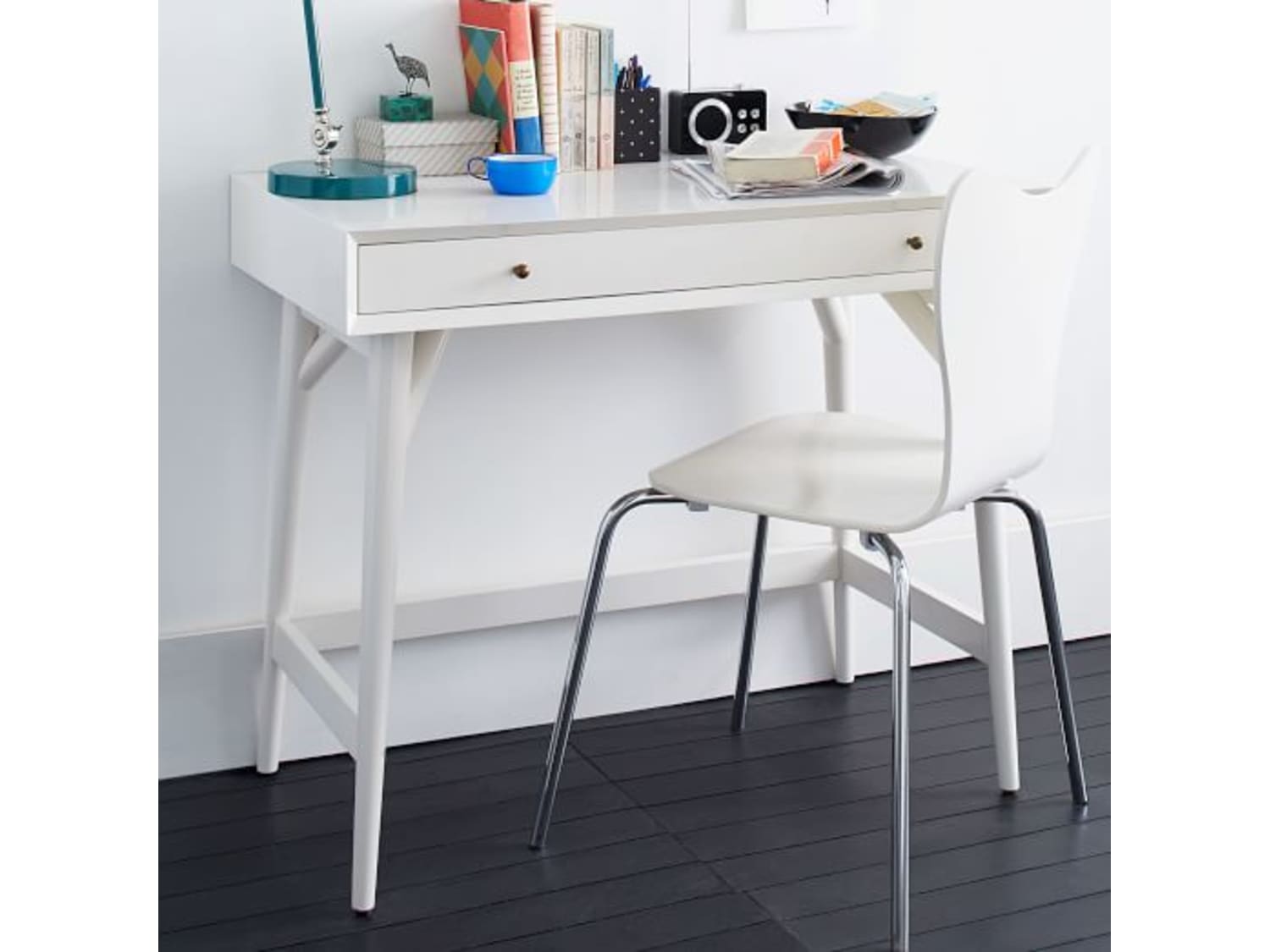 West Elm Mid Century Mini Desk White Apartment Therapy S Bazaar