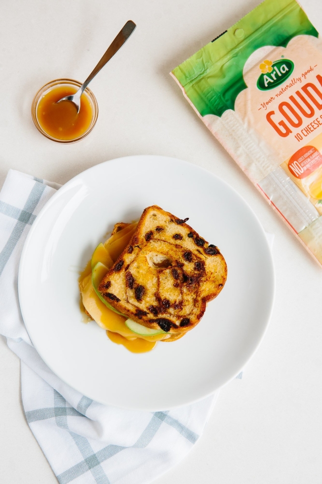 Recipe Gouda and Apple Cinnamon Swirl Grilled Cheese Kitchn