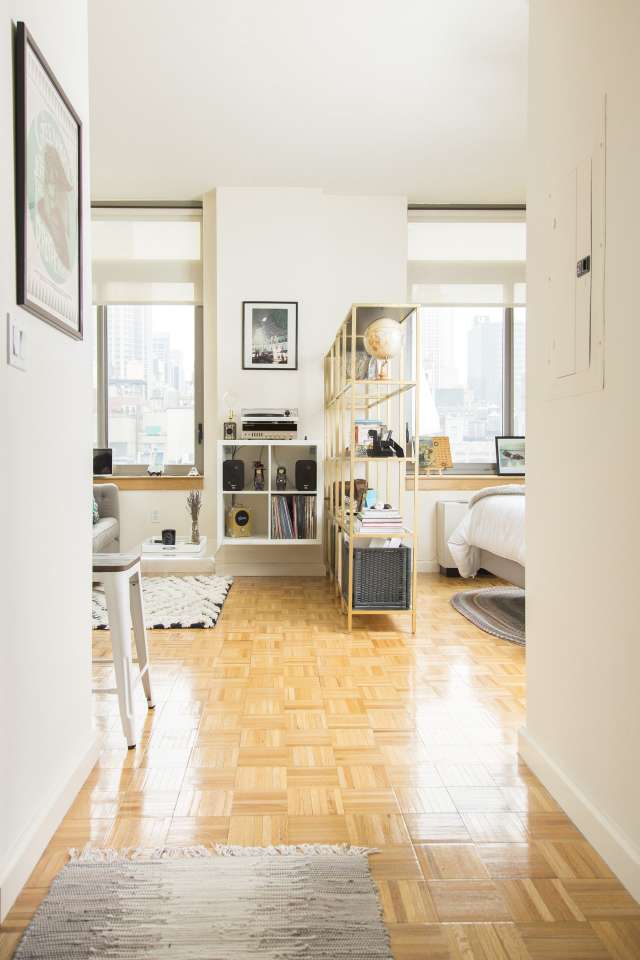 Molly's 520 Square Foot Soothing Manhattan S