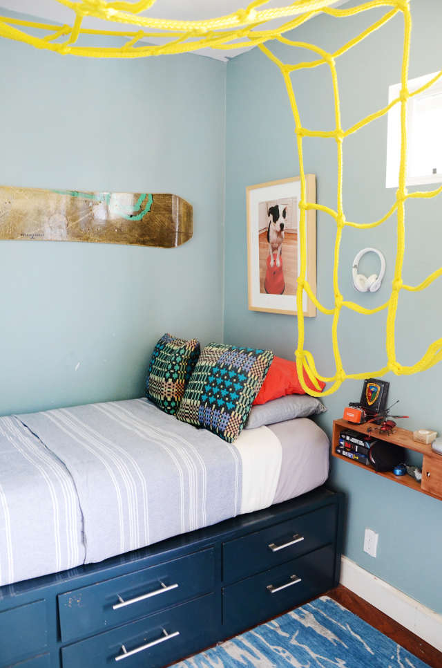 6 Ways To Hack A Platform Storage Bed From Ikea Products Sofia Consola