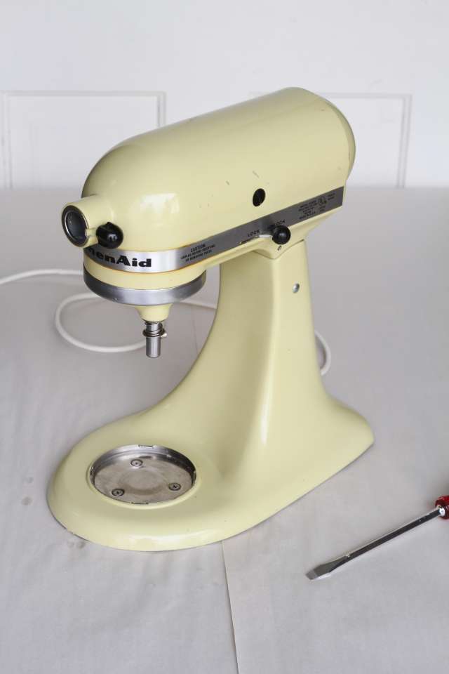 How To Paint a KitchenAid Mixer a New Color | Apartment Therapy