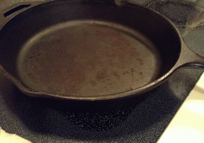 skillet iron clean cast roz credit