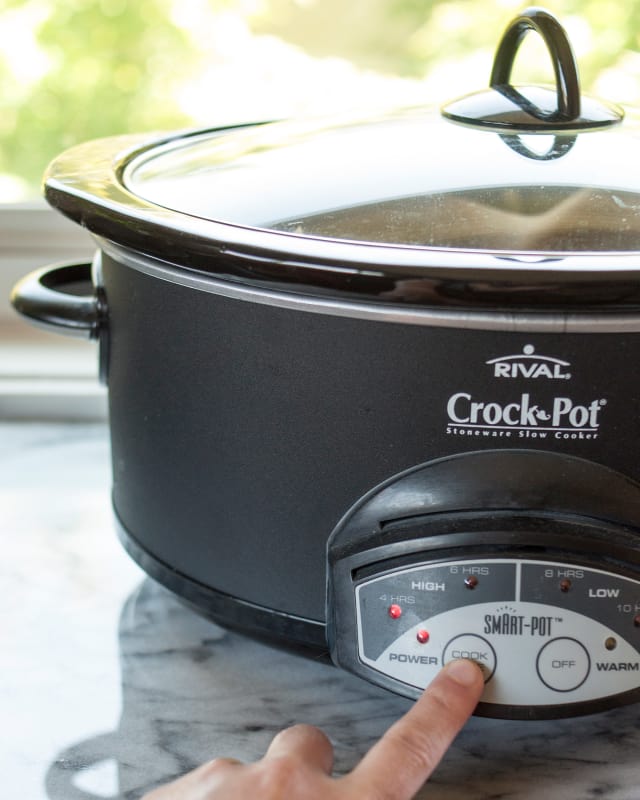 5 Favorite Features of My Slow Cooker (And 3 Things I Wish It Had