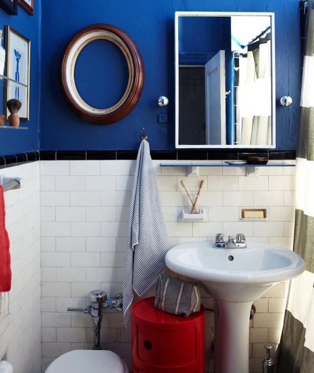 8 Stylish Solutions for Ugly  Rental Bathrooms  Apartment  