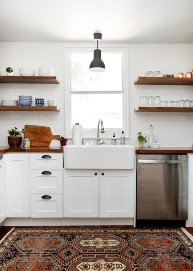Best Cabinet Doors for Modern Farmhouse Style Kitchens ...