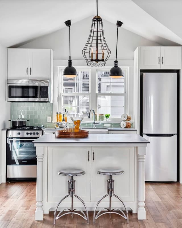 5 Smart Kitchen Islands in Small Spaces | Kitchn