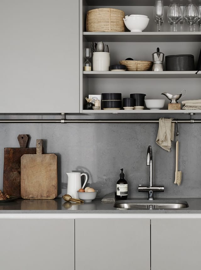 Small Kitchen Storage Solution: Kitchen Rail Ideas ...