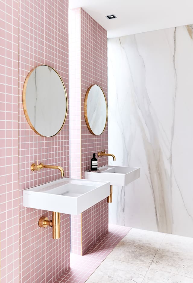 Memphis Design Bathroom Style + Inspiration - 7973b65901865841Dc4239aDc2b9a55ae195a3D5