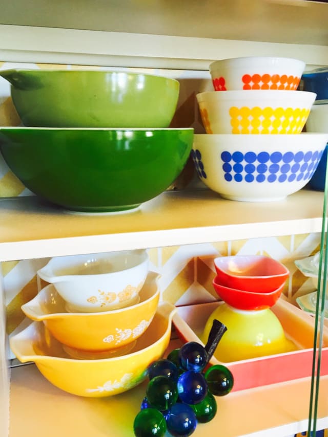 The Pyrex Bug How Two Sisters Share Their Pyrex Quest Kitchn