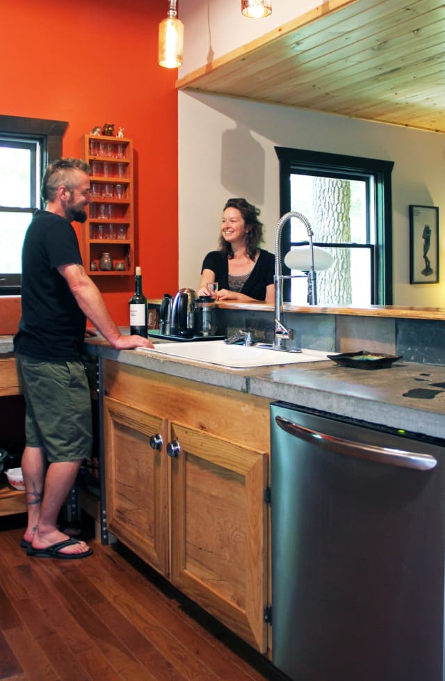 Lake Erie Auto Credit >> House Tour: A Warm, Handcrafted House in the Woods | Apartment Therapy Lake Erie Auto Credit >> House Tour: A Warm, Handcrafted House in the Woods | Apartment Therapy