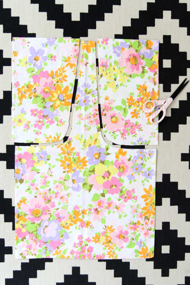 How To Make a NoSew Tote Out of a Pillowcase Apartment Therapy