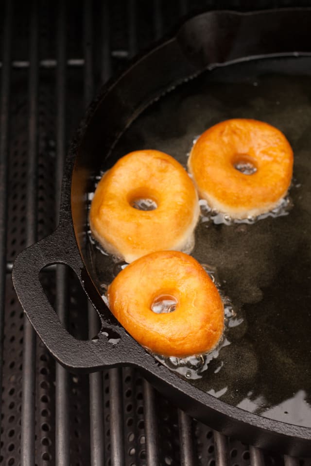 5 Reasons Why You Should DeepFry Outside Kitchn