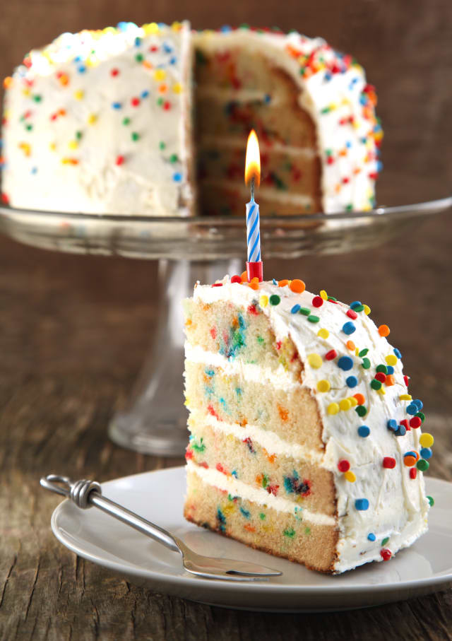 Why Cupcakes Will Never Replace My Birthday Cake | Kitchn