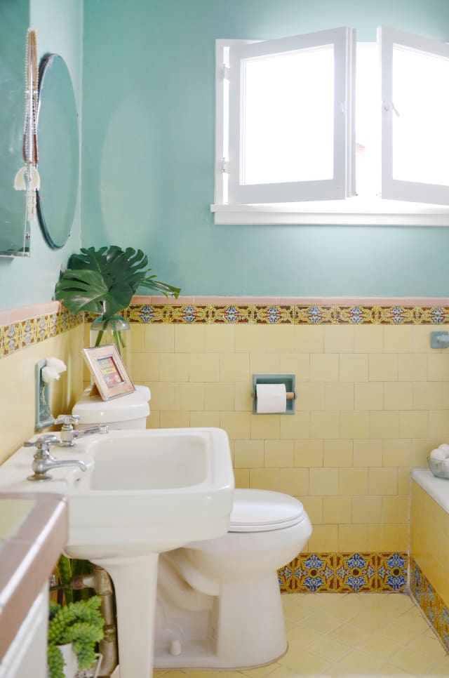 Small Bathroom Design Storage Ideas Apartment Therapy Small Bathroom Design Storage Ideas Apartment Therapy