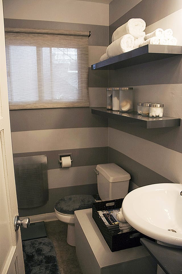 20 Reversible Ideas To Overhaul Your Rental Bathroom Now