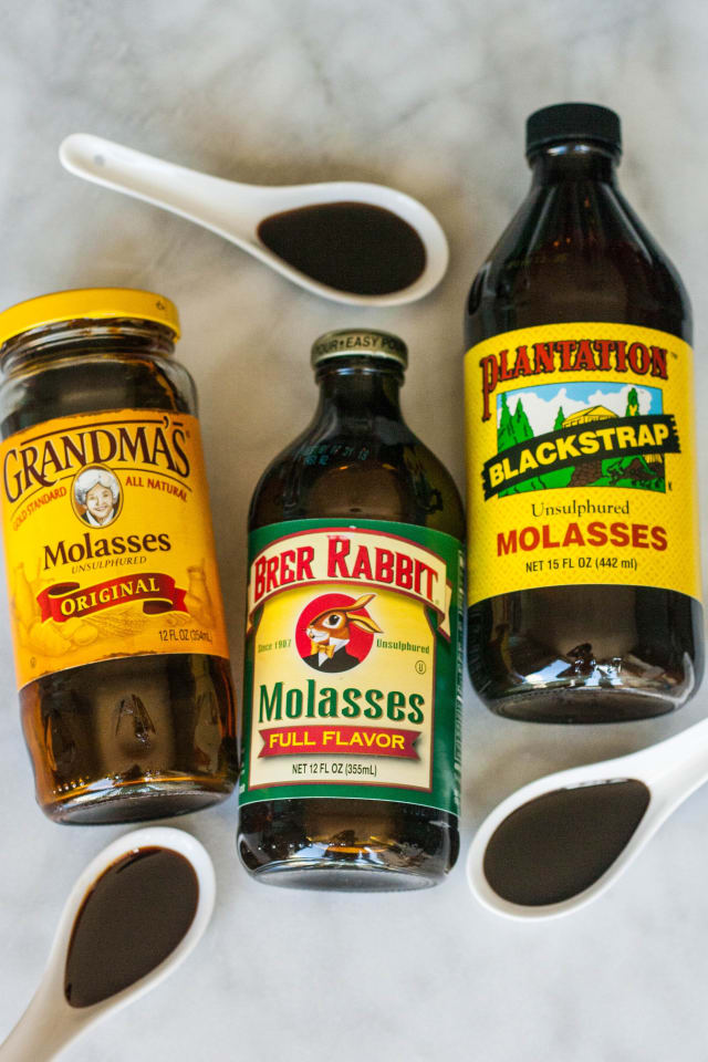 Everything You Need To Know About Molasses Kitchn 