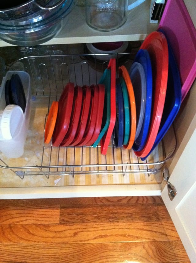7 Smart Ways to Organize Your Tupperware Cabinet | Kitchn
