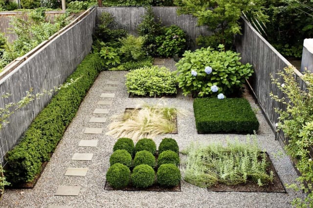 Kid friendly small backyard designs