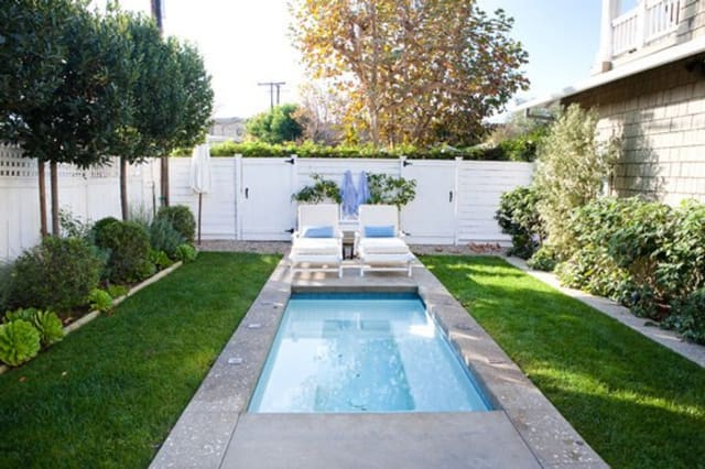 Backyard wading pool