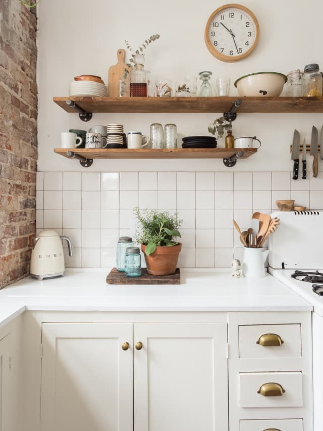 How To Choose Kitchen Cabinet Hardware | Apartment Therapy
