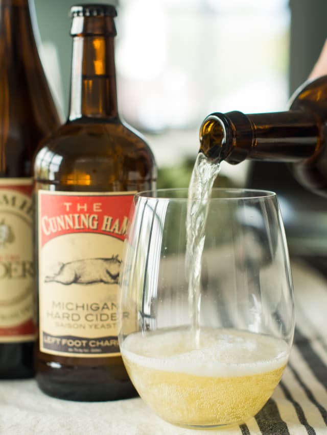 What to Drink with Thanksgiving Dinner | Kitchn