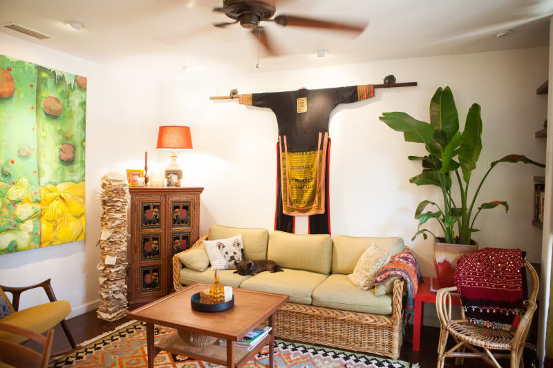 House Tour Vasanti S Creative And Cozy Silverlake Home