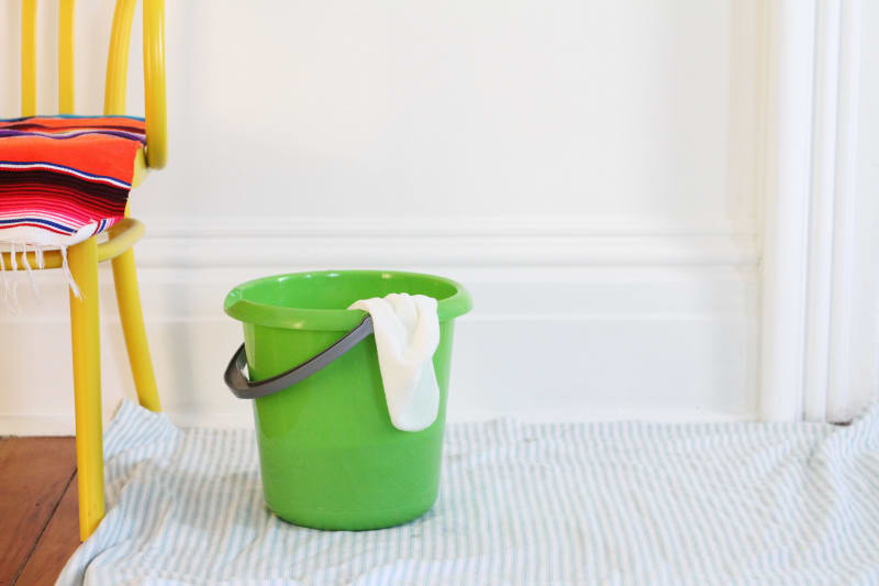 How To Wash Walls - Best Way To Clean Walls | Apartment ...