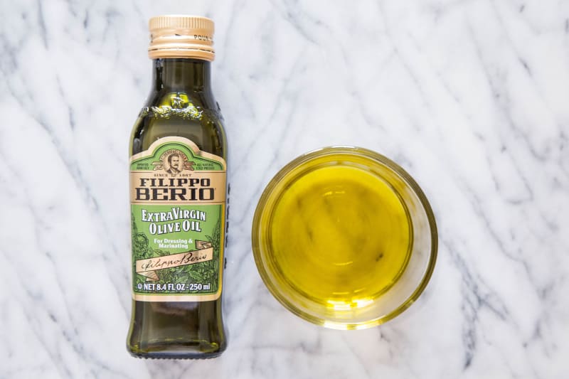 What's the Difference Between Regular Olive Oil and ExtraVirgin Olive