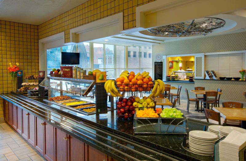 Beyond Continental Our 3 Favorite Free Hotel Breakfasts Kitchn