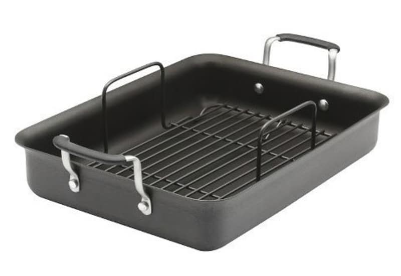 The Inexpensive Roasting Pan I Use Every Thanksgiving Kitchn