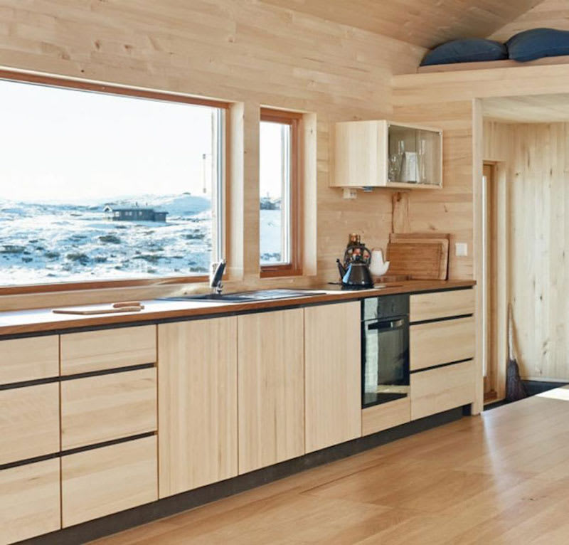 10 Modern Kitchens Rocking Natural Wood Cabinets ...