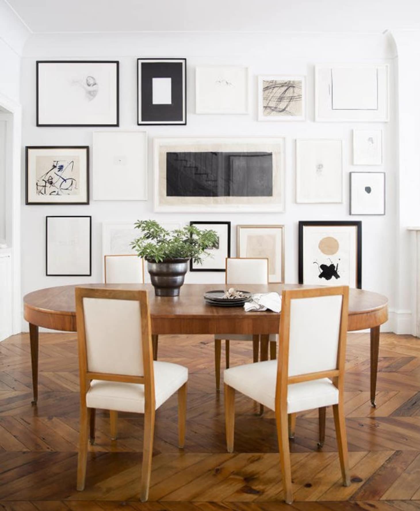 Gallery Walls In The New Year The 7 Classic Never Fail Tips To