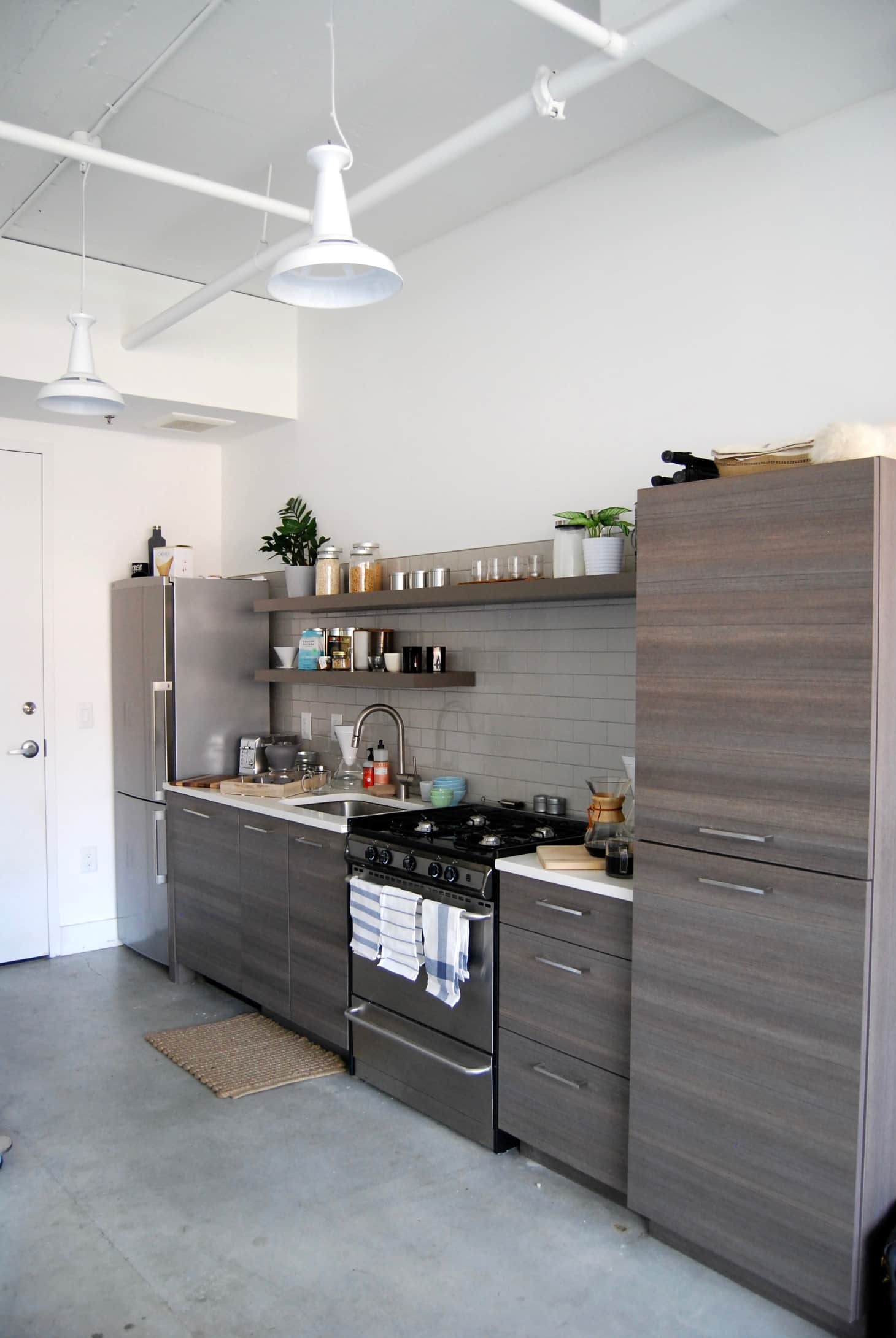 5 Ways To Decorate A Windowless Kitchen Wall Kitchn