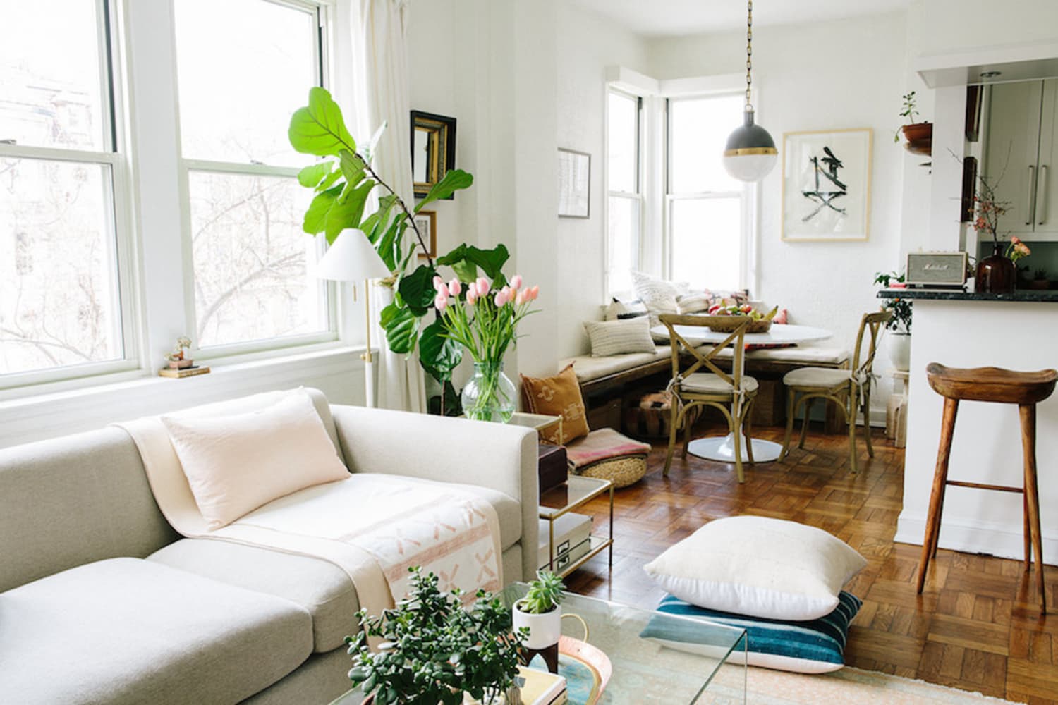 Banquette Built-In Benches Add Smart Kitchen Seating ...
