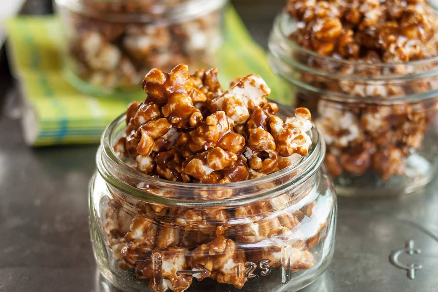 How To Make the Best Caramel Popcorn
