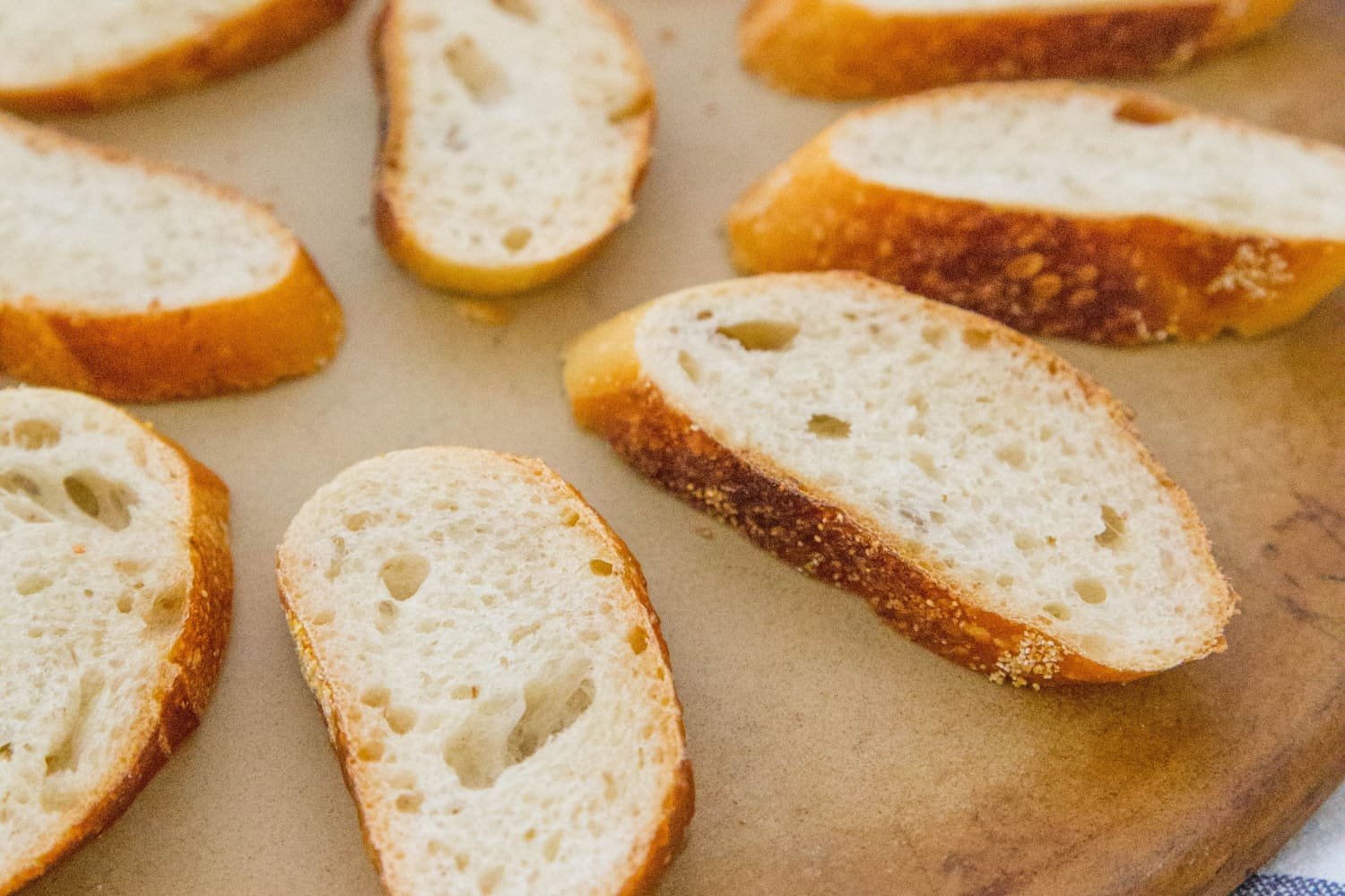 how to use a baking stone