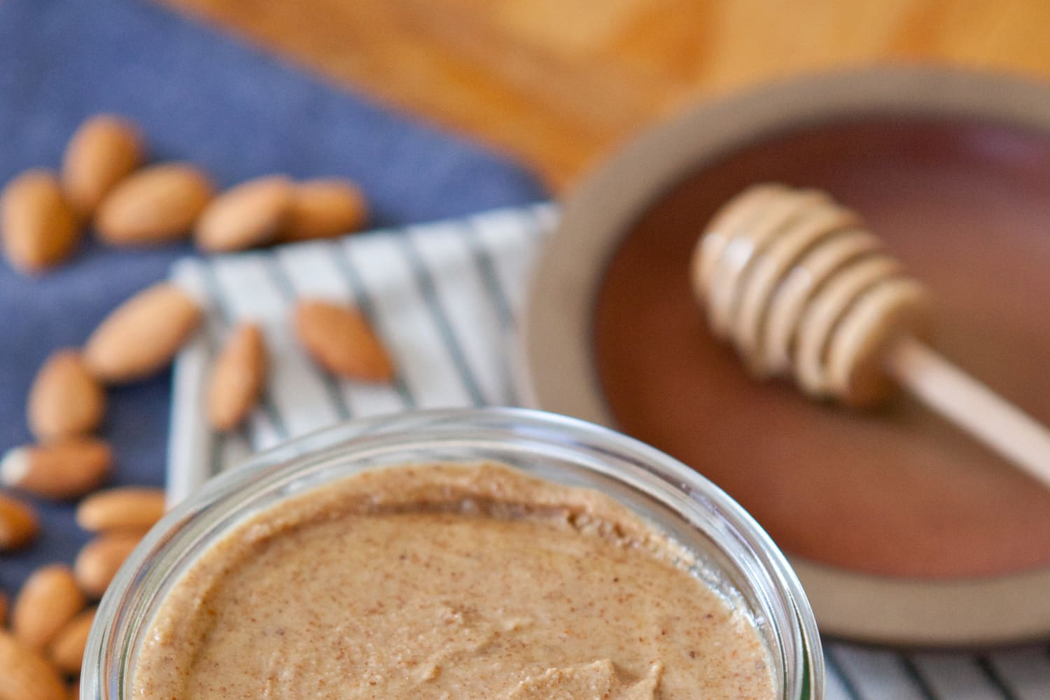 Recipe: Homemade Almond Butter with Honey & Cinnamon