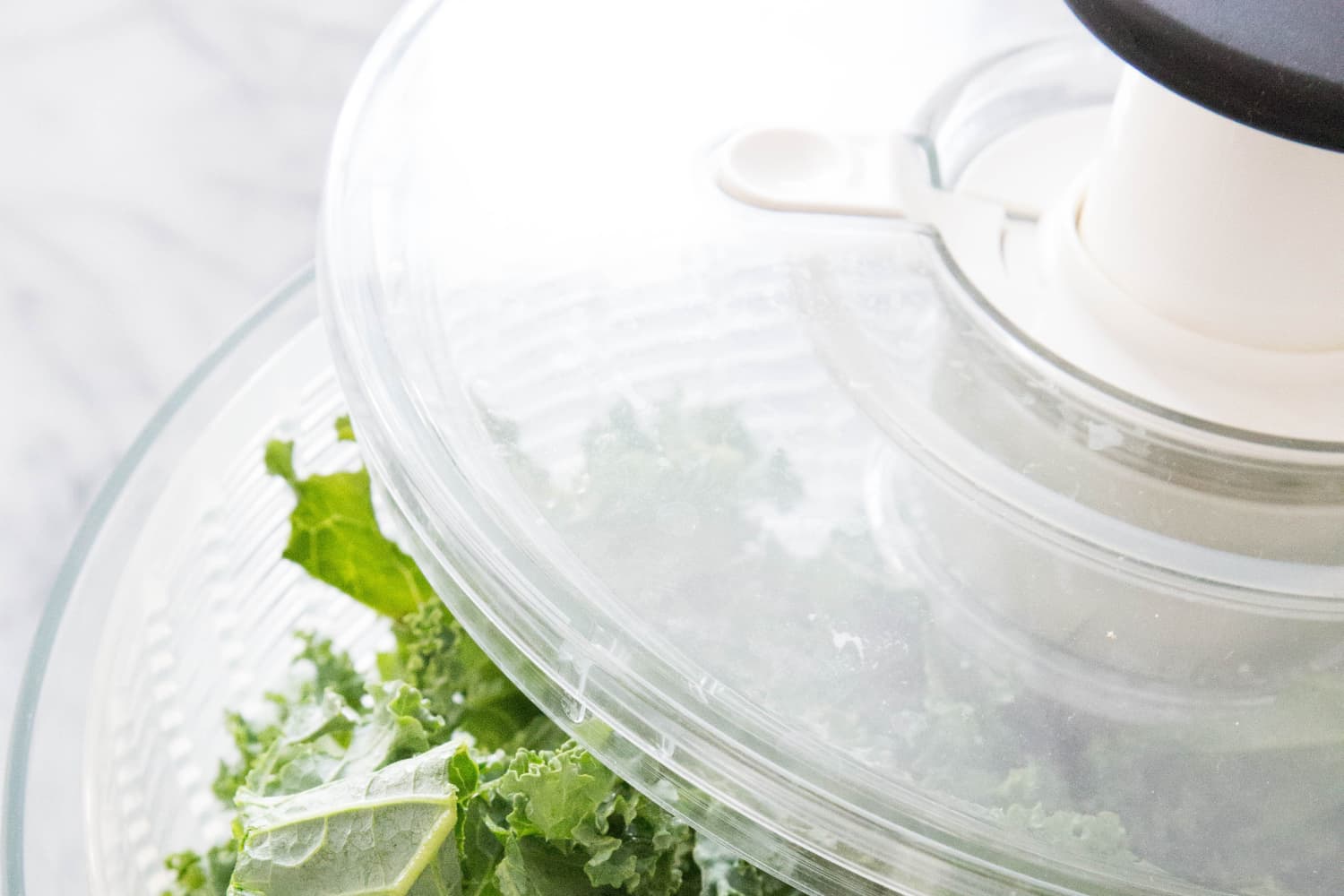 This surprisingly stylish salad container will keep your greens fresh all  day for $15