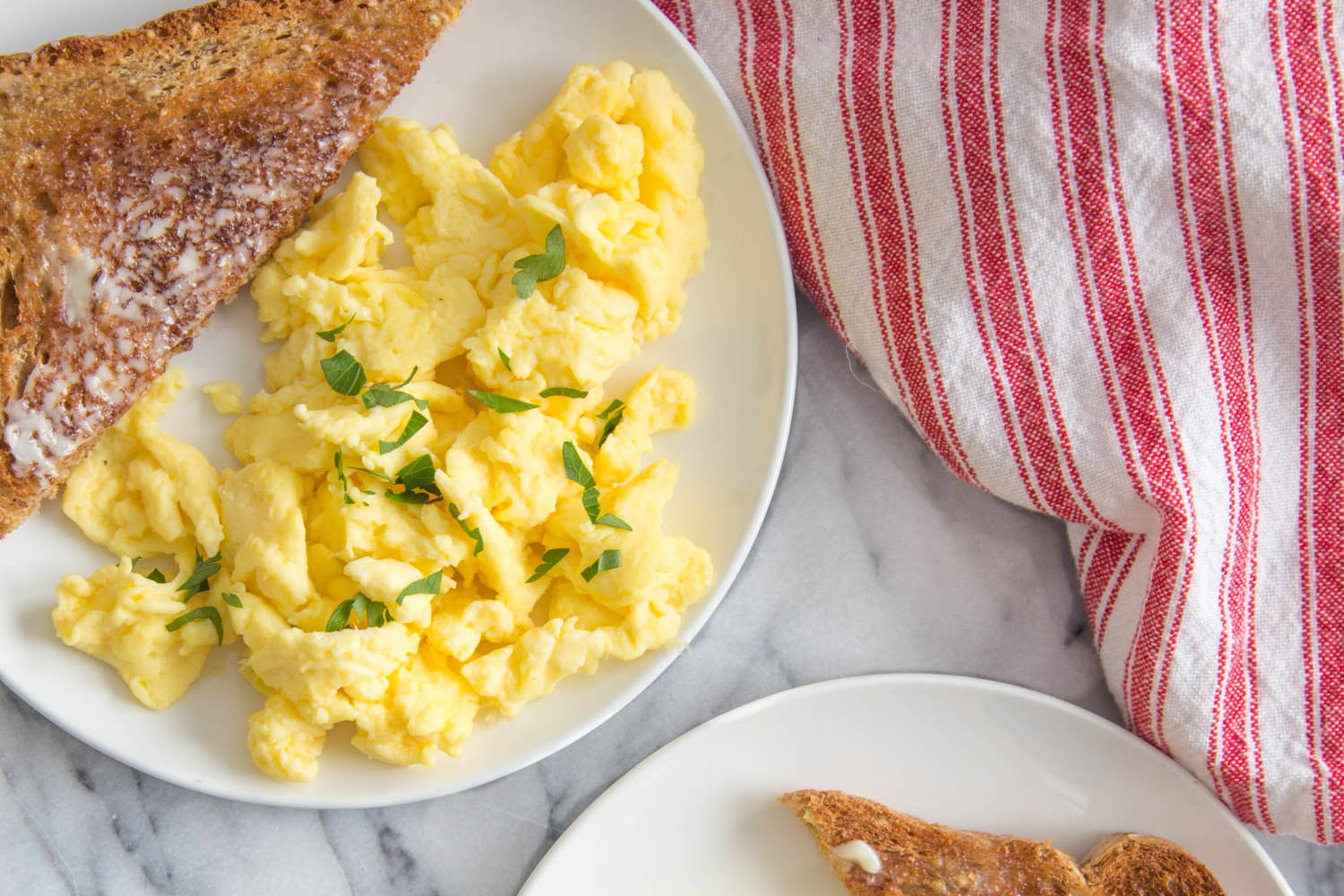 90 Second Scrambled Eggs Kitchn 90 Second Scrambled Eggs Kitchn