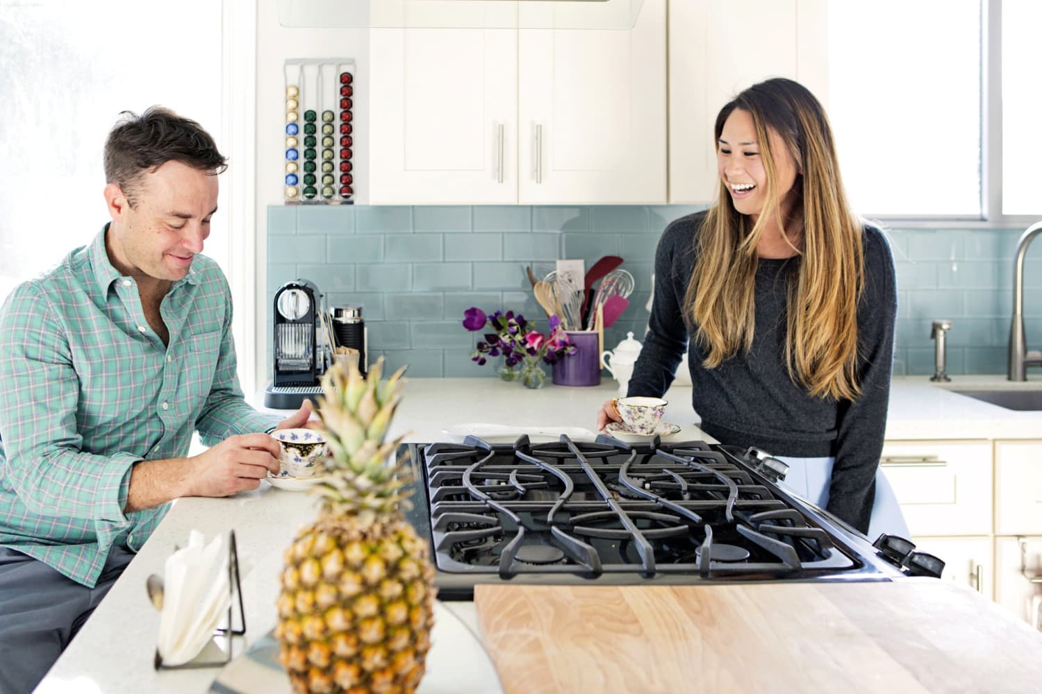 Guest ready. Guest ready. Guest ready. Guest ready. Фасадная дверь в американском доме.