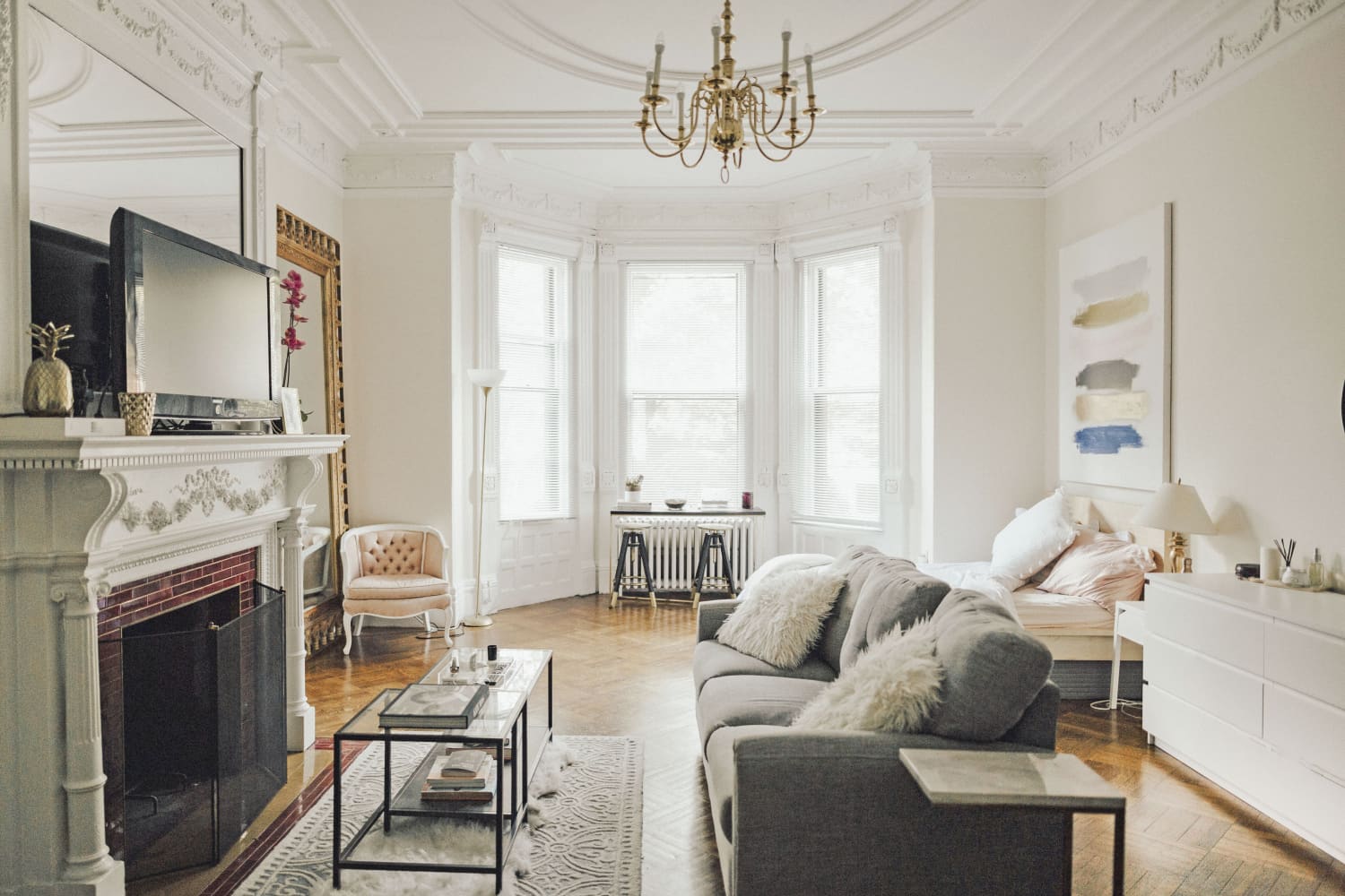 See a Boston Studio Apartment With Great Architecture