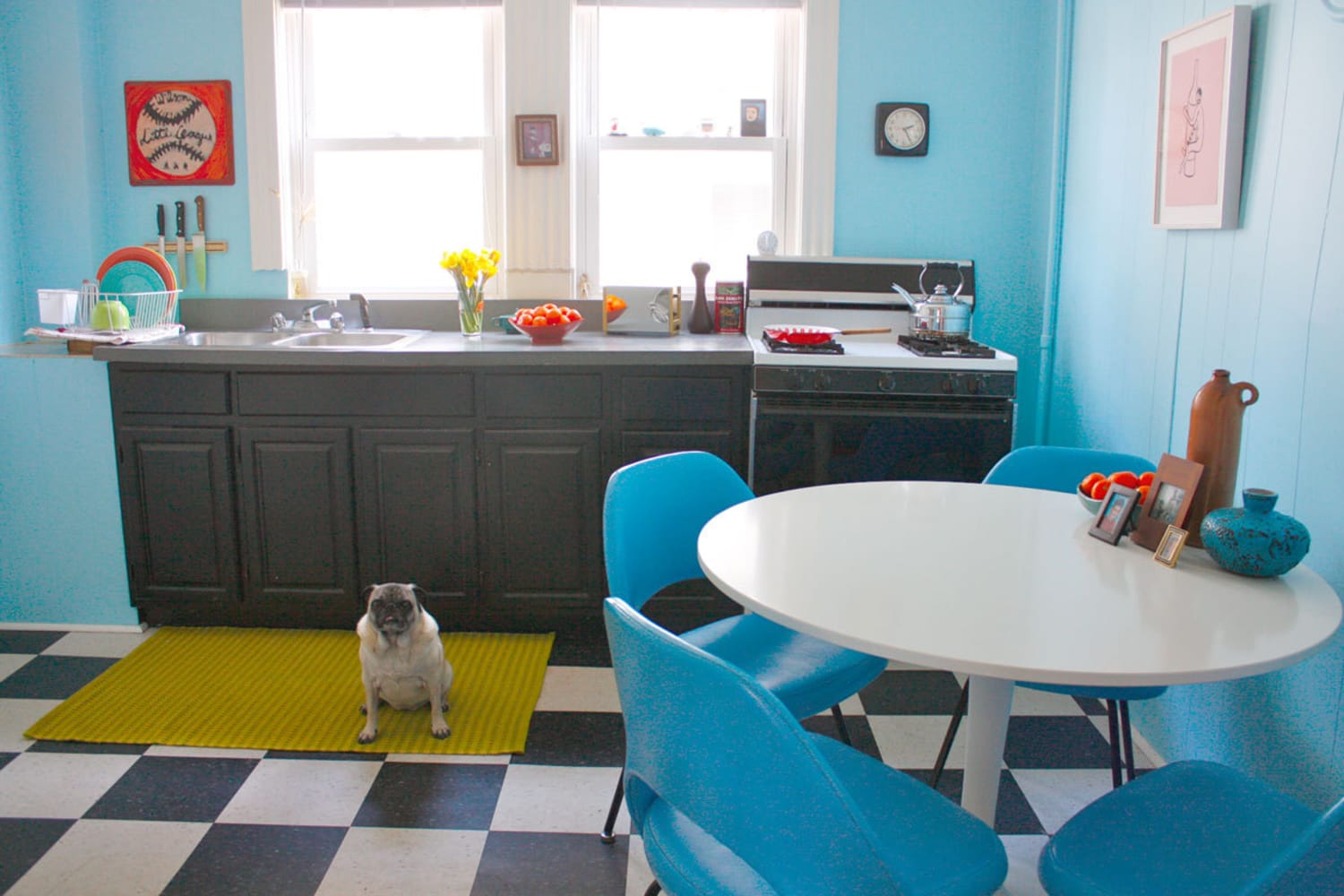 Artist John Guthrie’s Heavenly Haven Apartment Therapy