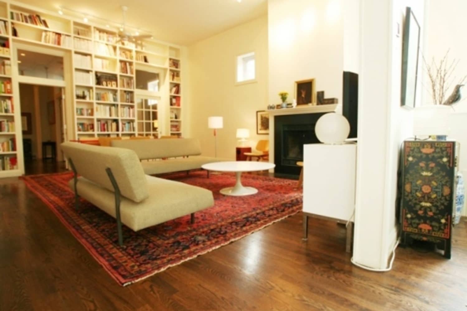 the-best-distance-from-sofa-to-tv-how-to-calculate-apartment-therapy