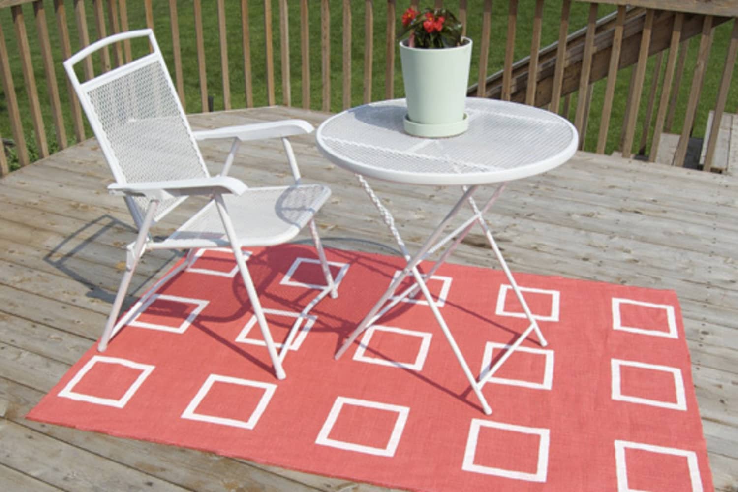 Easy DIY Outdoor Rug Apartment Therapy