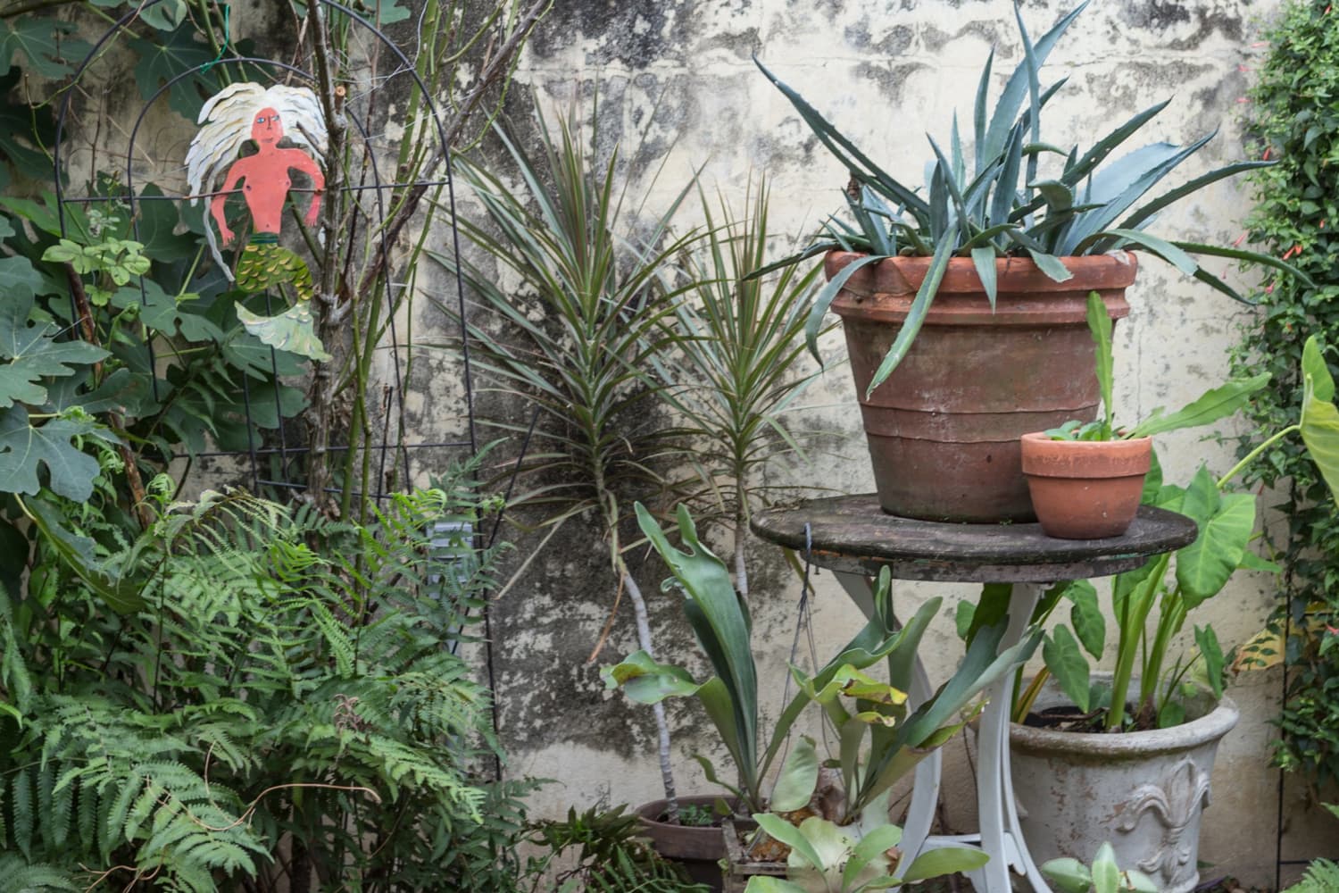 Try This Make A Bird Bath From An Unloved Lamp Apartment Therapy