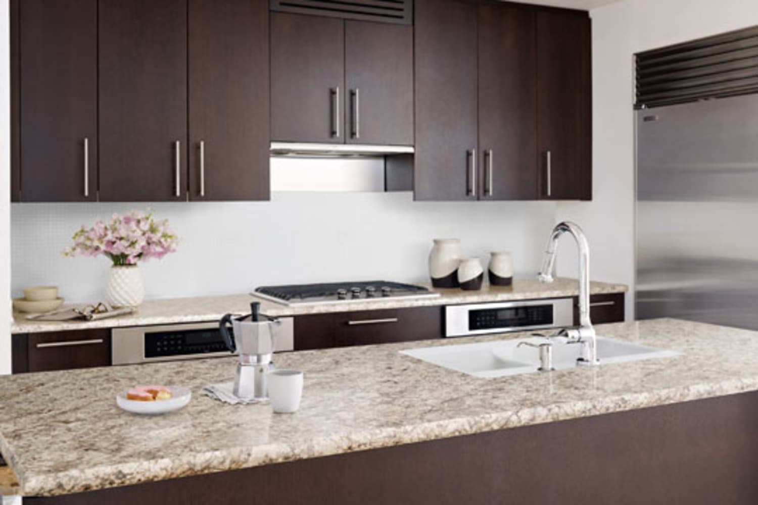 Is A Backsplash Necessary In A Kitchen Things In The Kitchen