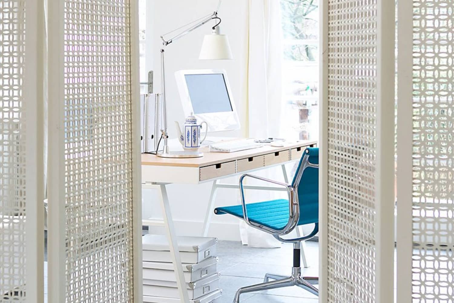 10 Creative Room Divider Ideas with Storage to Maximize Space and